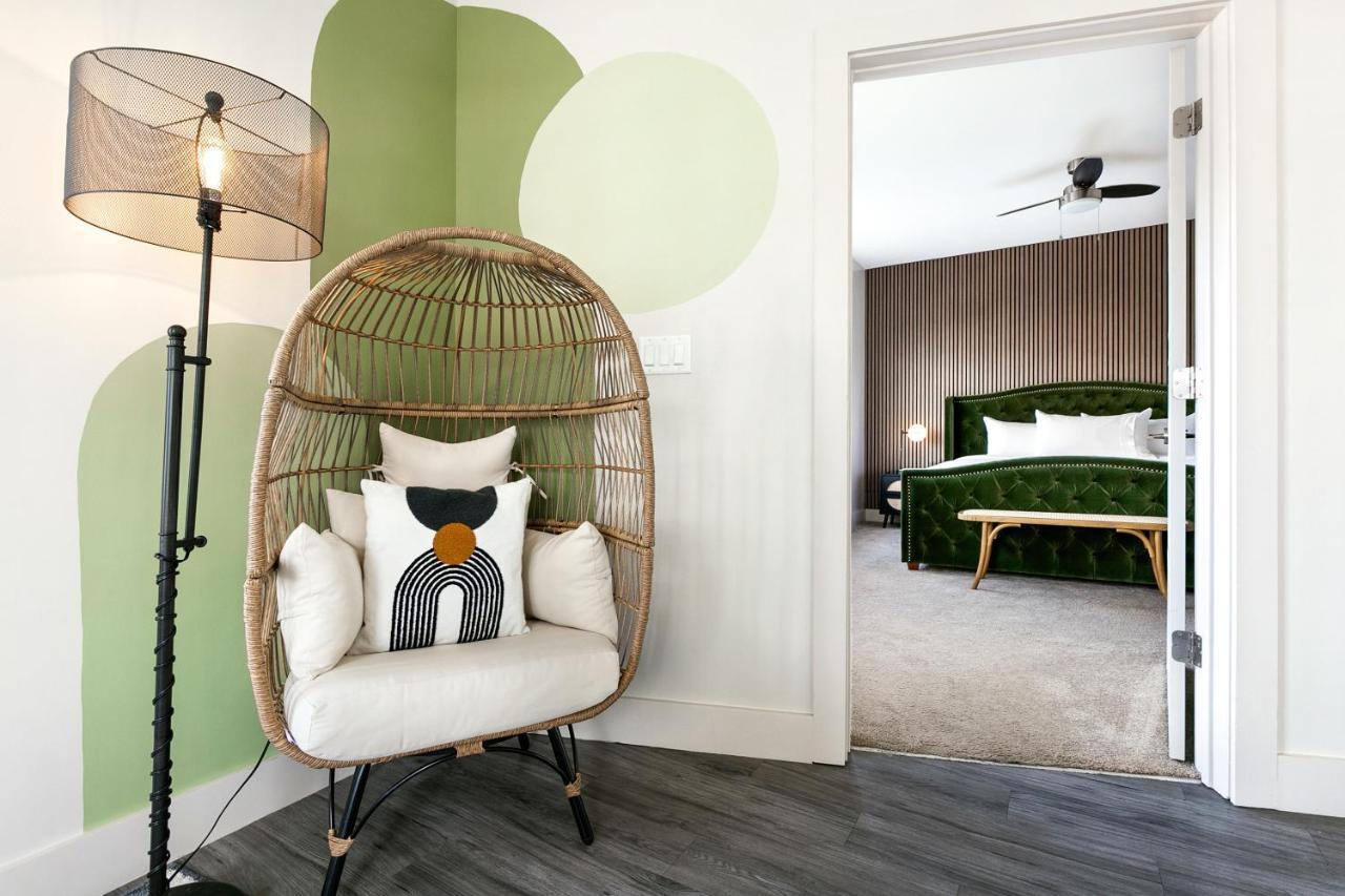 Luxury 2-Bedroom Condo Steps Away From The French Quarter ニューオーリンズ エクステリア 写真