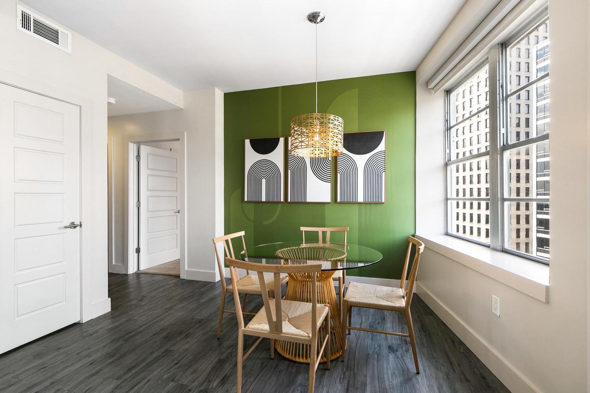 Luxury 2-Bedroom Condo Steps Away From The French Quarter ニューオーリンズ エクステリア 写真